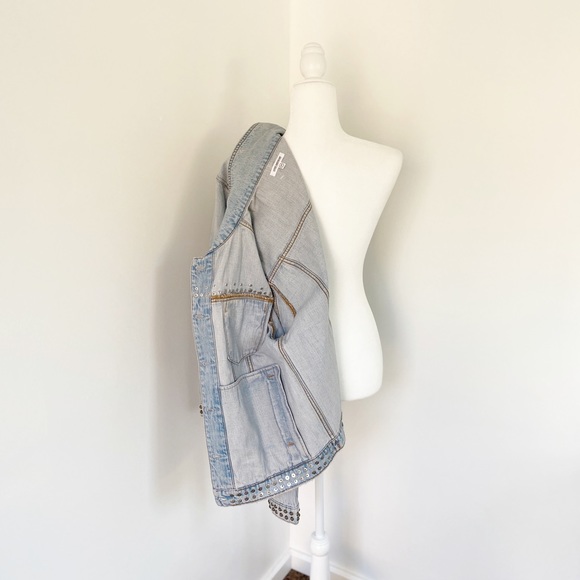 Good American Oversized Boyfriend Jean Jacket -NWT - Picture 8 of 9